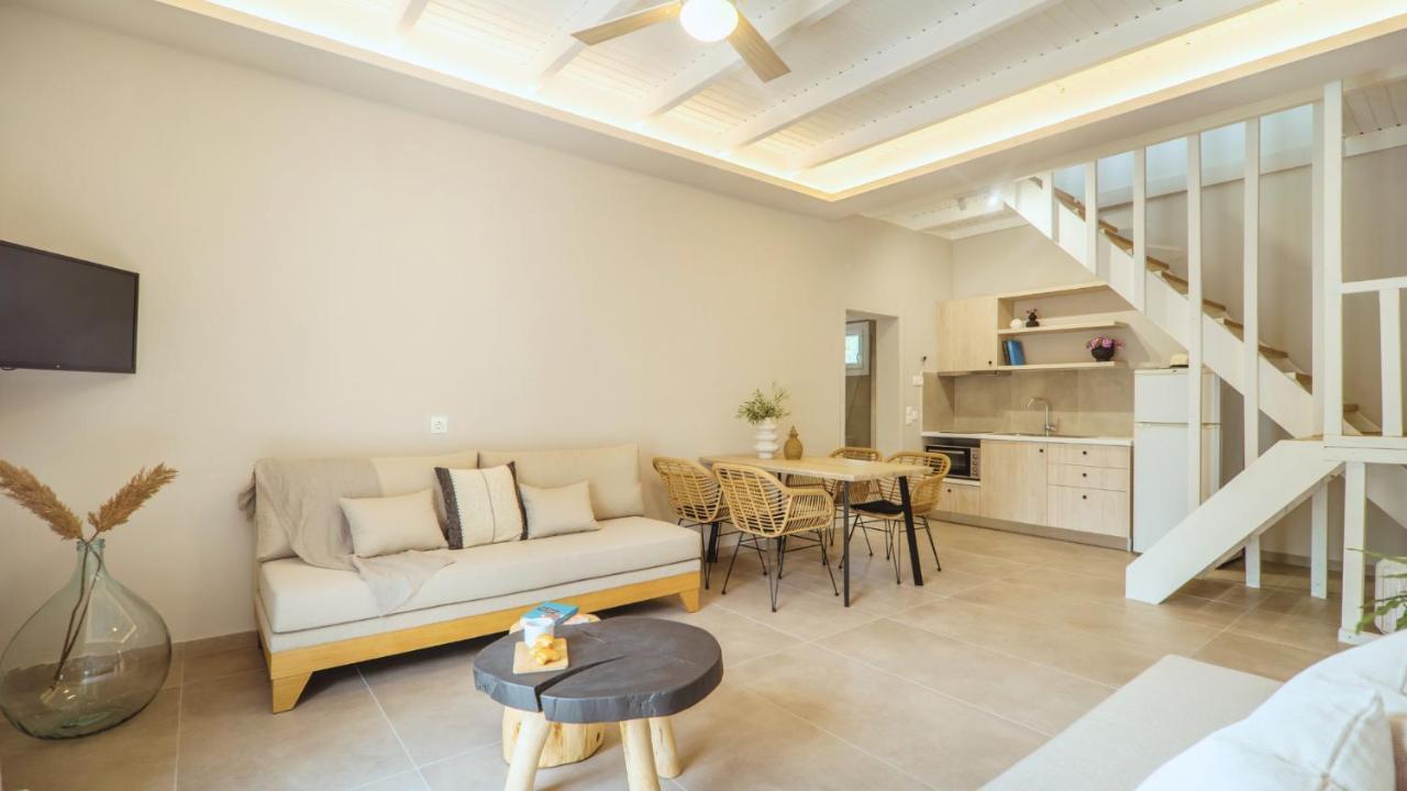 Fata Morgana Studios & Apartments Frangocastelo Bagian luar foto