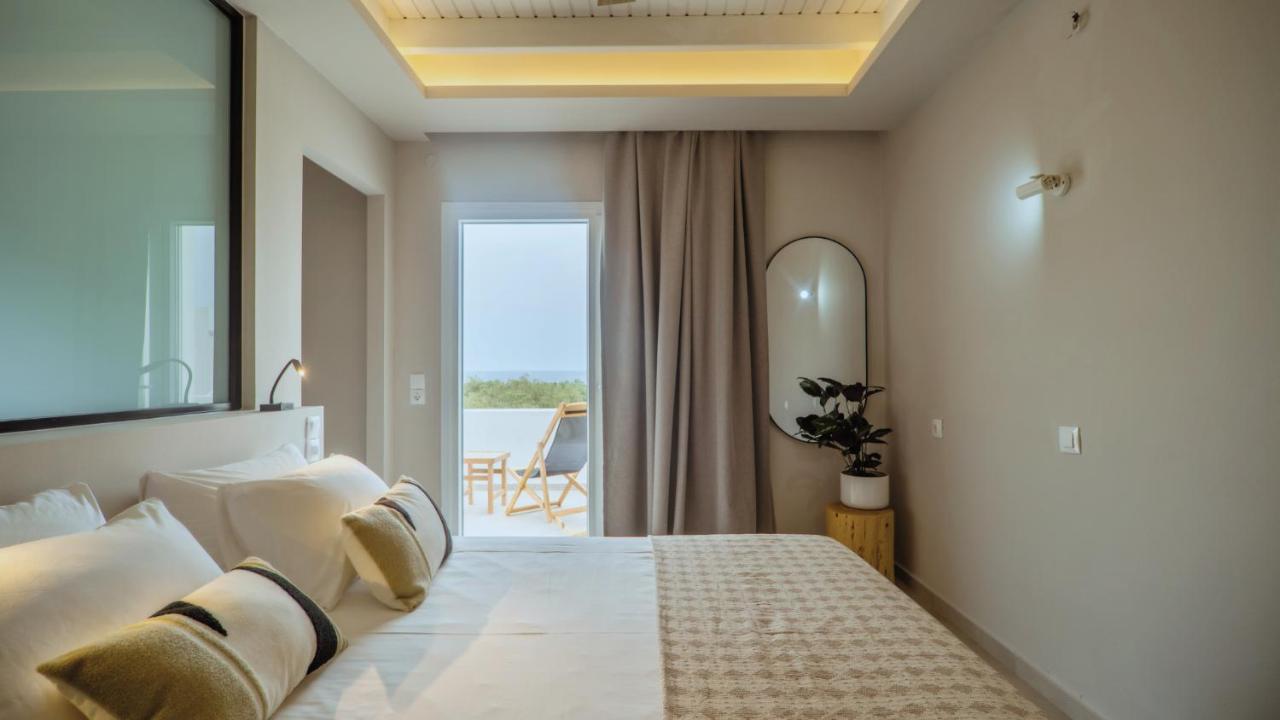 Fata Morgana Studios & Apartments Frangocastelo Bagian luar foto