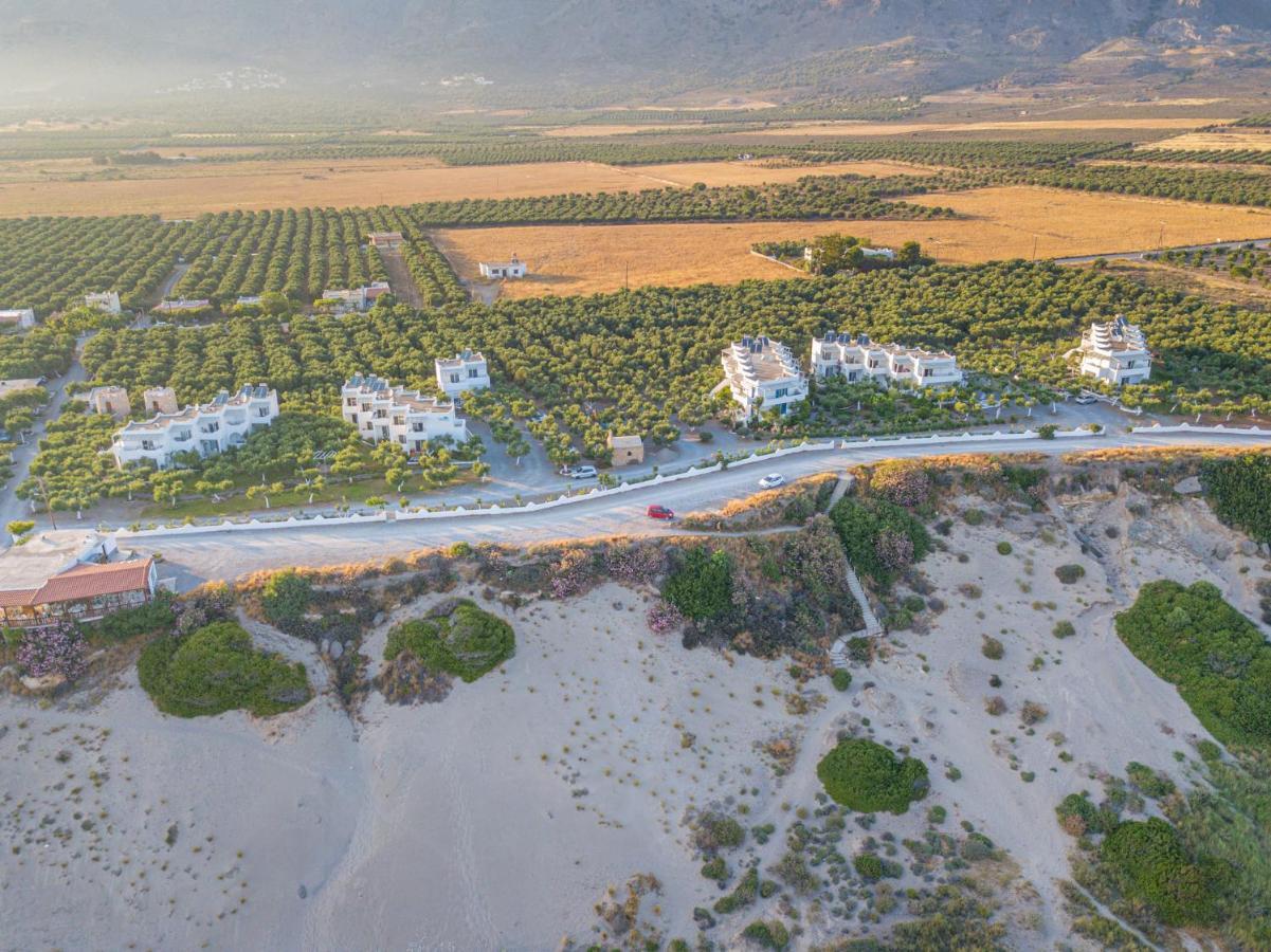 Fata Morgana Studios & Apartments Frangocastelo Bagian luar foto